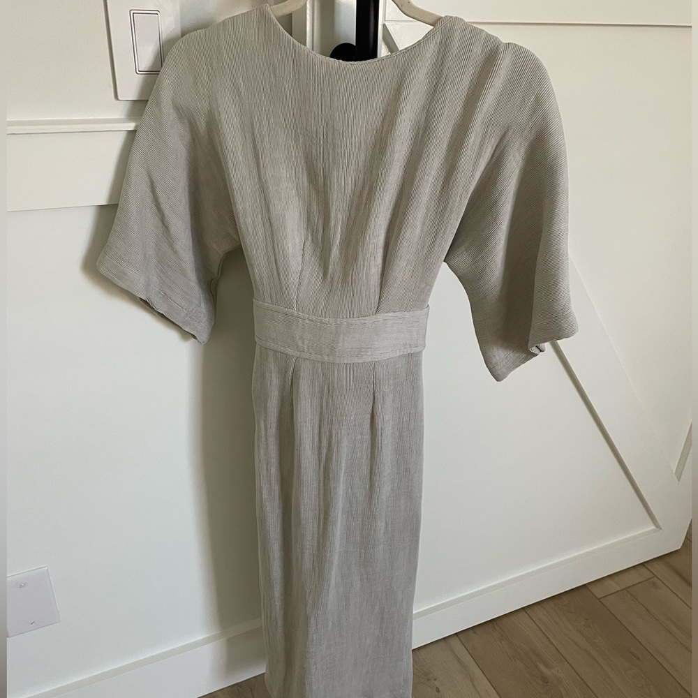 grey tight midi dress